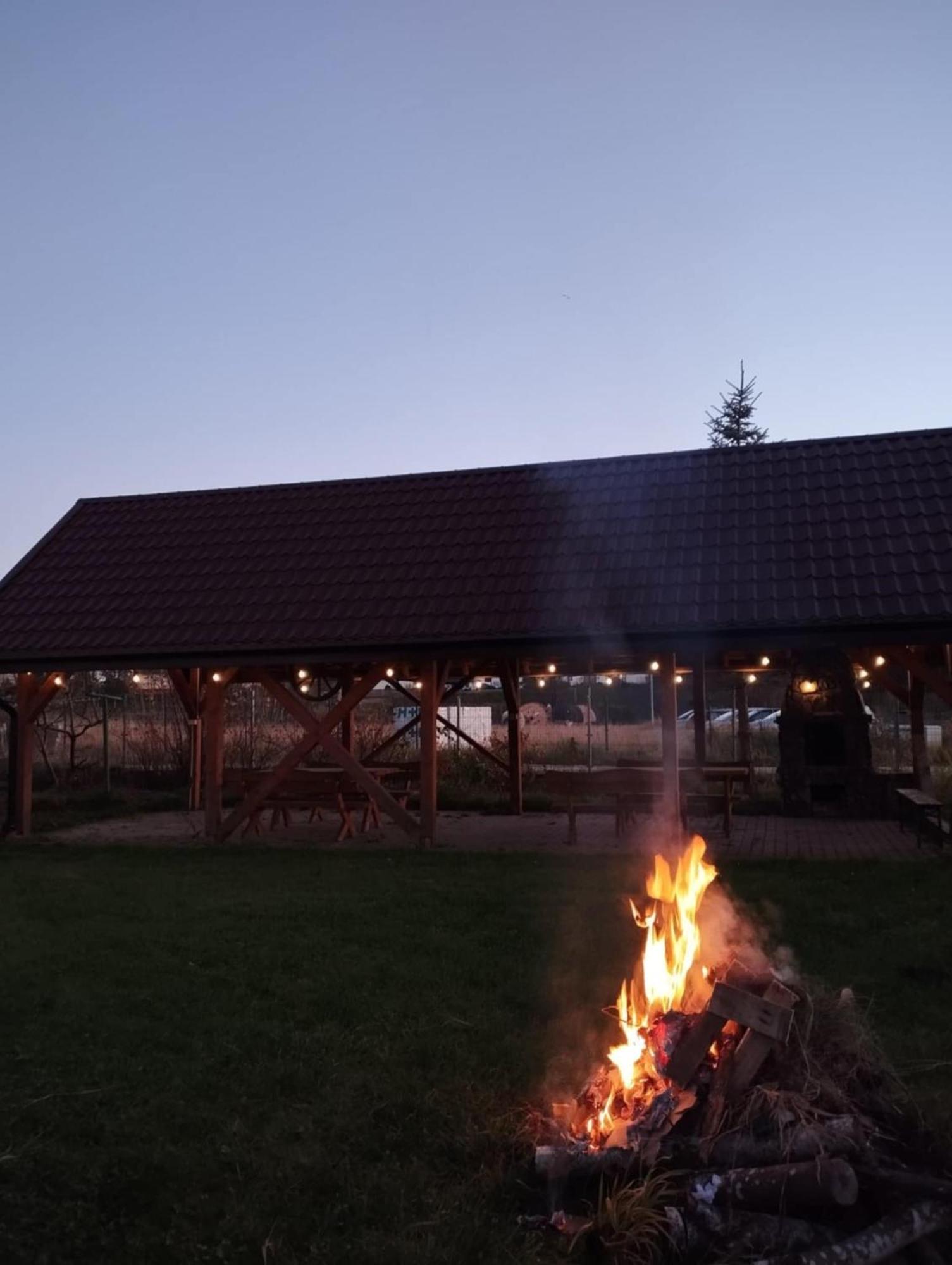 Checz Goscinna- Pokoje,Sauna,Jacuzzi, Sala Konferencyjna Grzybno Экстерьер фото